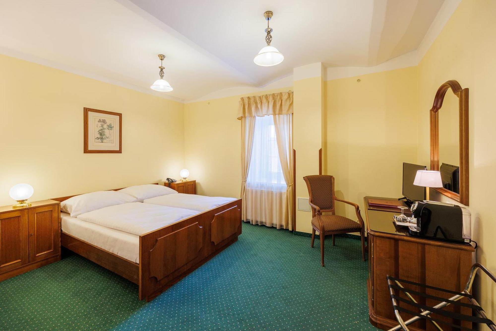 Hotel U Zámečku Cihelny Karlovy Vary Exteriér fotografie